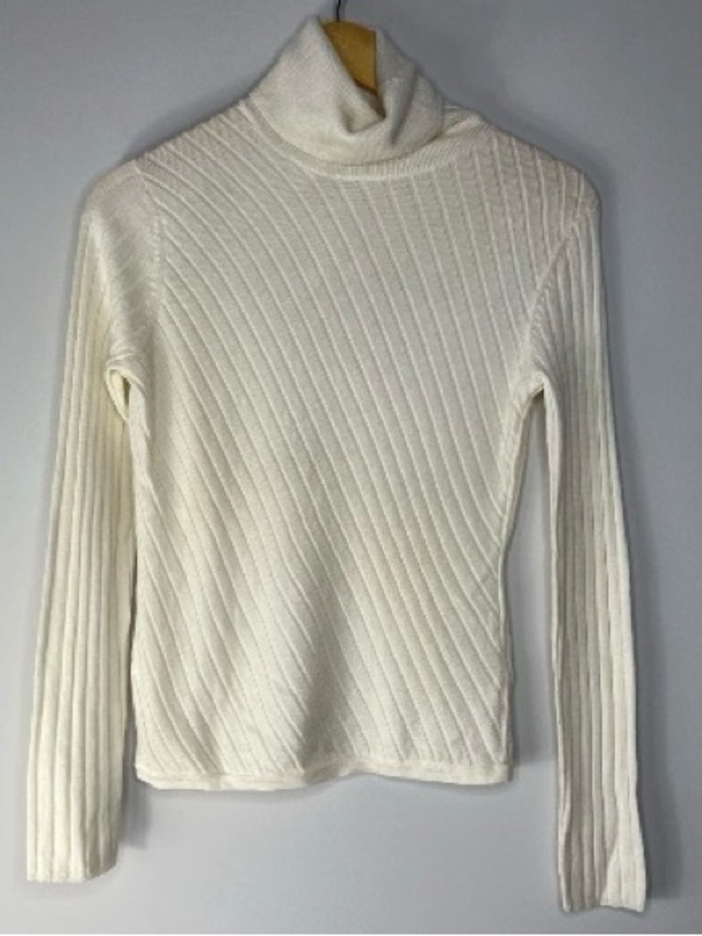 Vintage Banana Republic Fine Italian Merino Wool Turtleneck Sweater